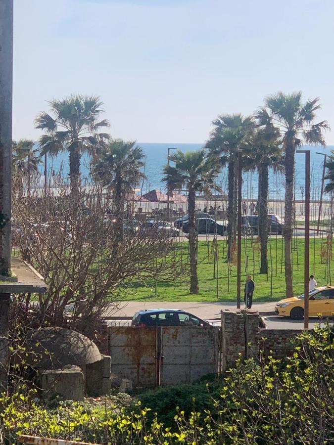 Vollga Promenade Lovely 2 Bedroom Apartment Durres Exterior photo